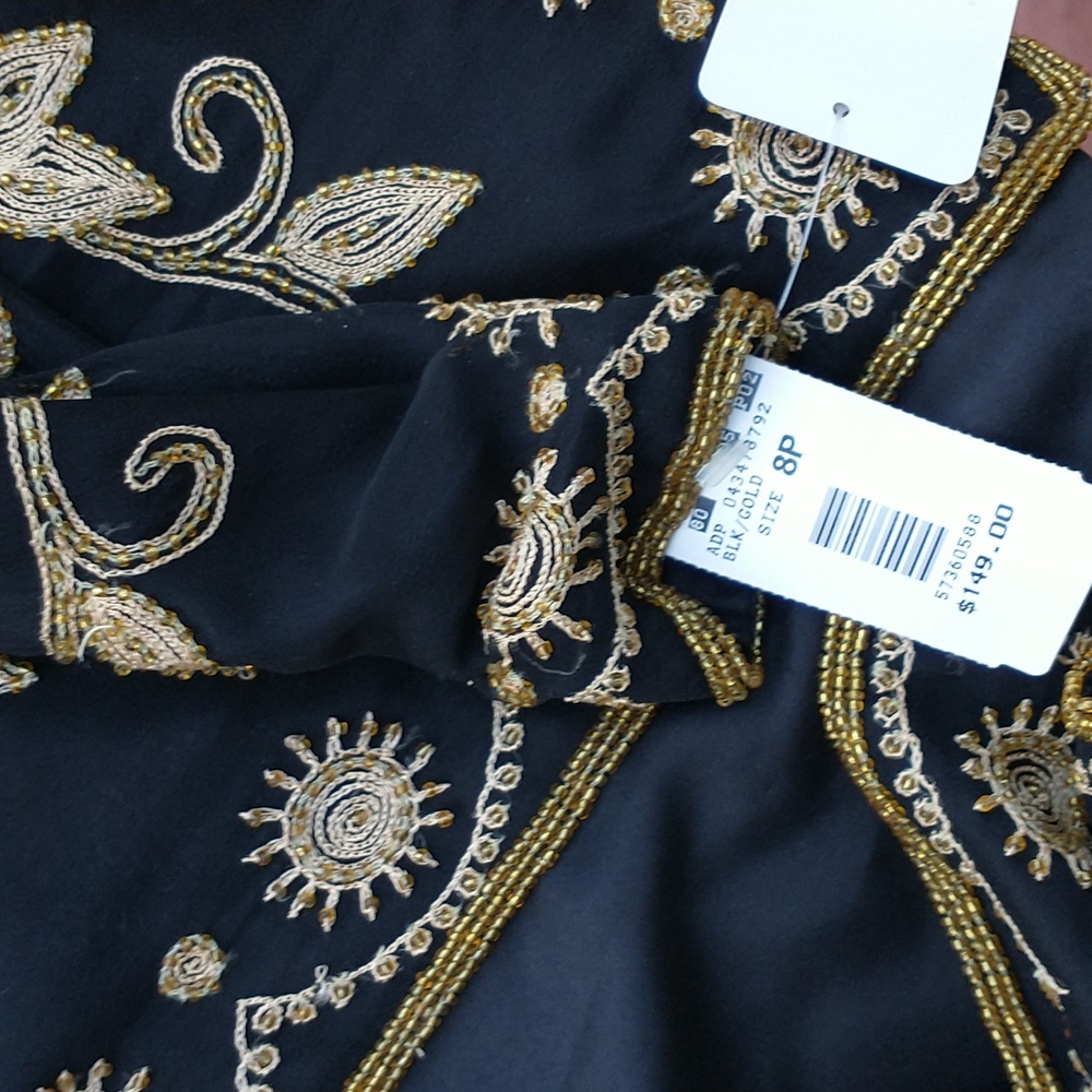 New--Beautiful Tapestry Silk Jacket! - Picture 5 of 16